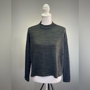 CLEARANCE! Olive Boutique Mock Neck Sweater Size S NWT